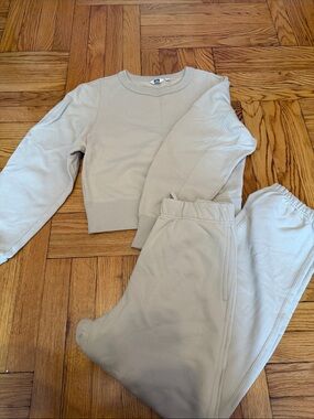 Uniqlo Sweatset